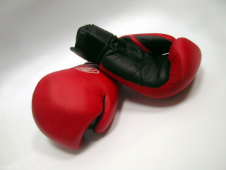 Boxing-gloves-and-dumbells